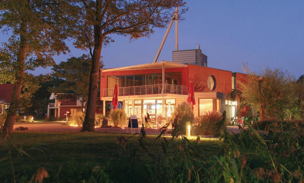 Marina Eldenburg - Ferienhauser Und Bootsverleih Am Tor Zur Muritz Waren  Esterno foto
